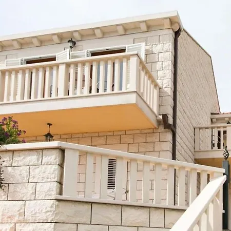 Zaton Bay - One-bedroom With Balcony And Sea View - Ap. 2