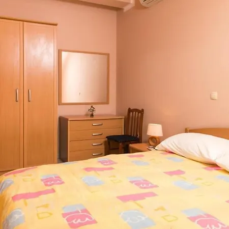 Zaton Bay - One-bedroom With Balcony And Sea View - Ap. 2 Daire *